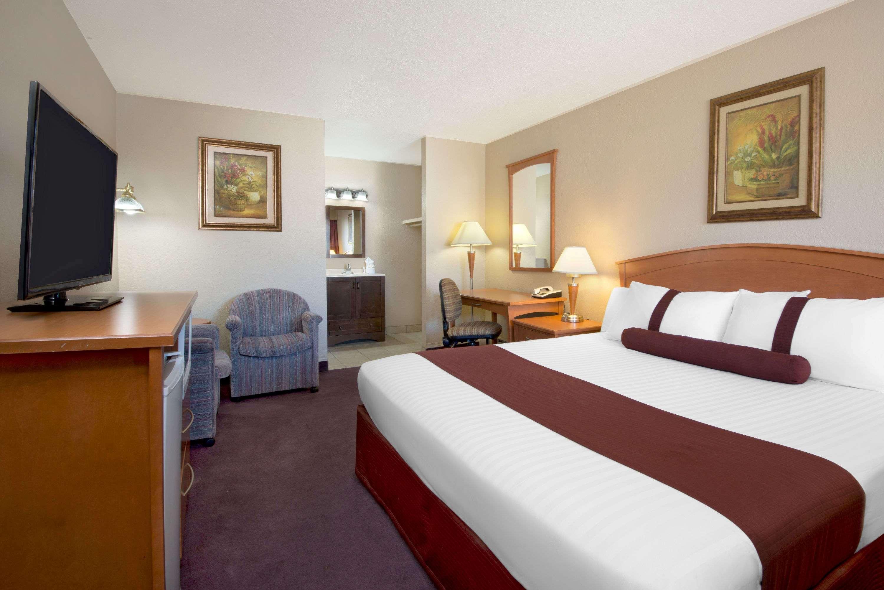 Howard Johnson By Wyndham Red Deer Luaran gambar