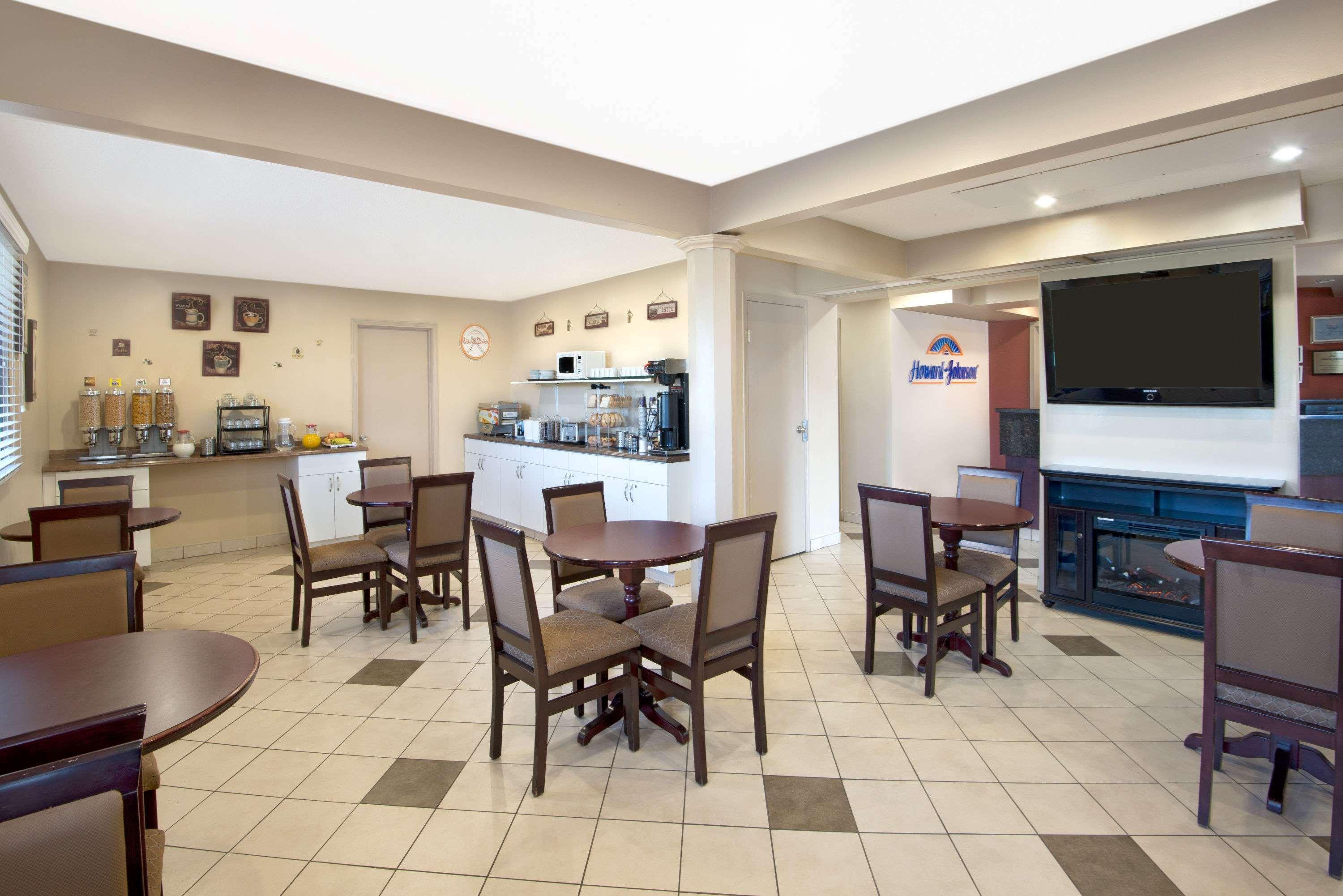 Howard Johnson By Wyndham Red Deer Luaran gambar